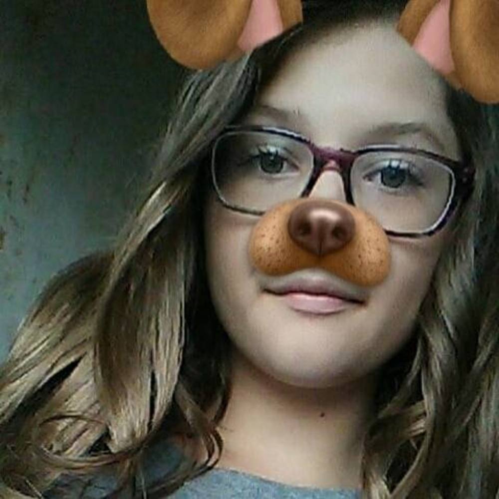 Meet your Posher, Caitlin